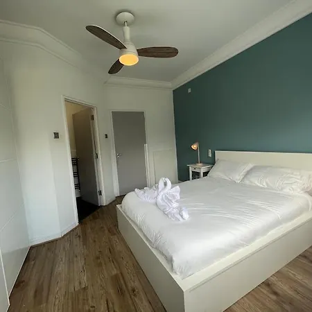 Stylish Flat With River View Apartment Dublin