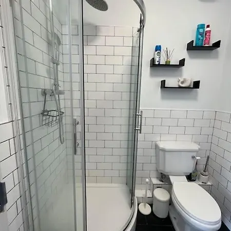 Stylish Flat With River View Apartment Dublin